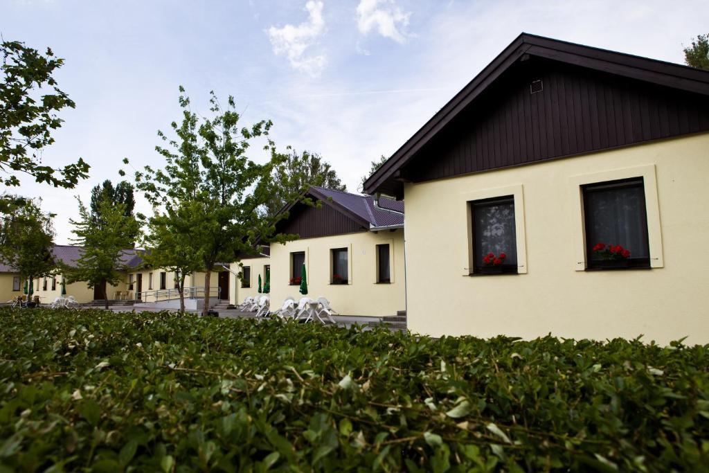 Hotel Balaton Eldorado Camping Badacsonytördemic Exteriér fotografie